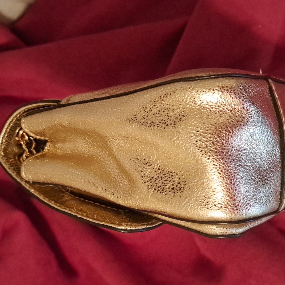 Michael Kors Collection Edition Gold Metallic Crossbody/ Shoulder Purse - Picture 7 of 16